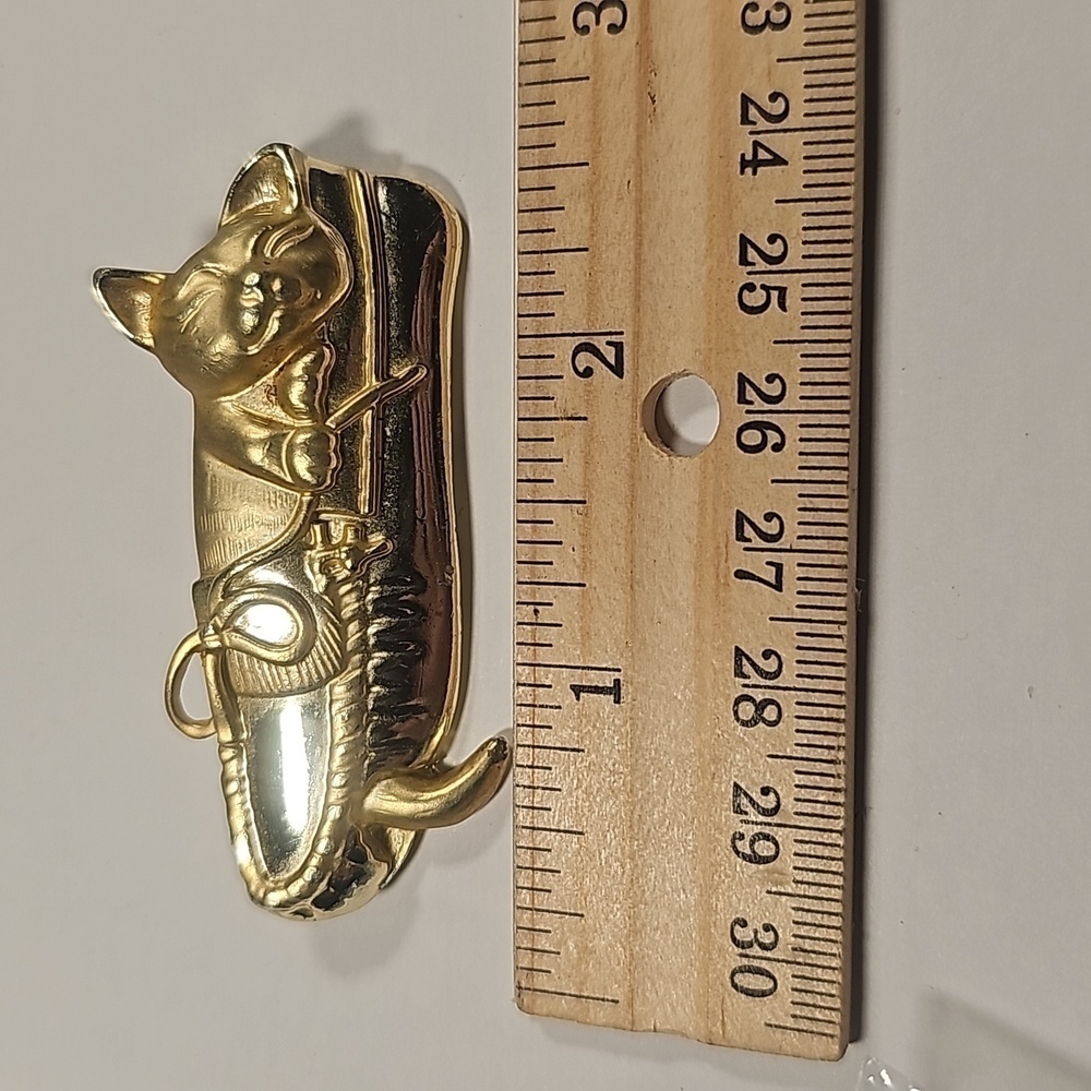 Cat in a shoe Brooch - Picture 7 of 8